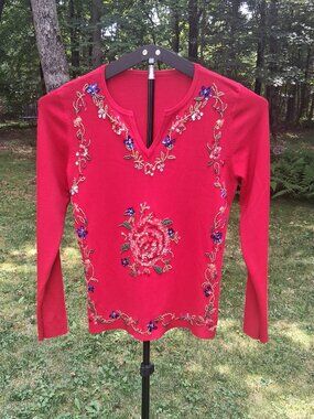SWEATERWORKS Red Beaded Sequined Floral Long Sleeve Top – Size Small